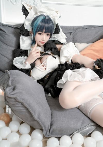 漂亮的保姆免费